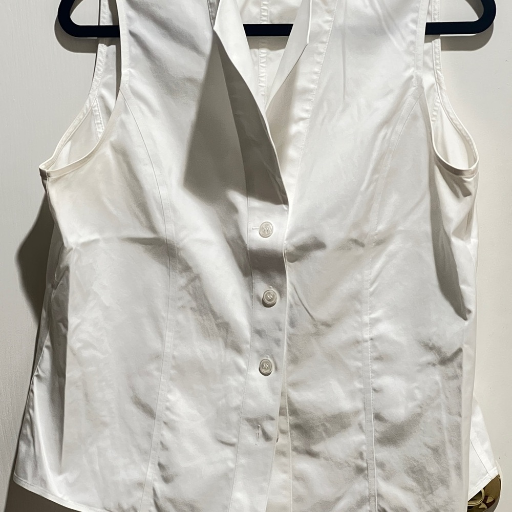 Elegant White Sleeveless Blouse